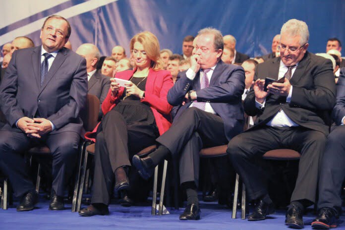 flutur-gorghiu-telefon