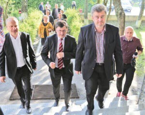  Ovidiu Donţu, Tiberius Brădăţan şi Cătălin Nechifor