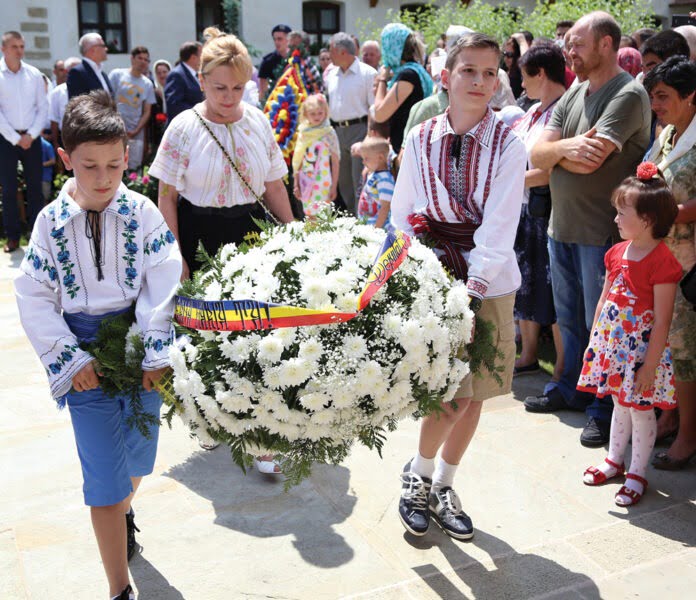 ardeleanu-copii-flori-1