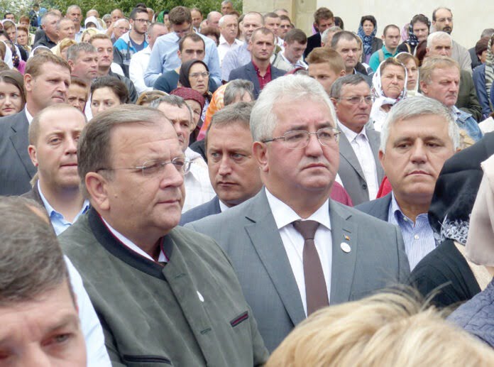 flutur-lungu-multime-putna