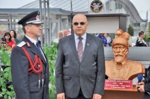 Ion Burlui,  Raed Arafat