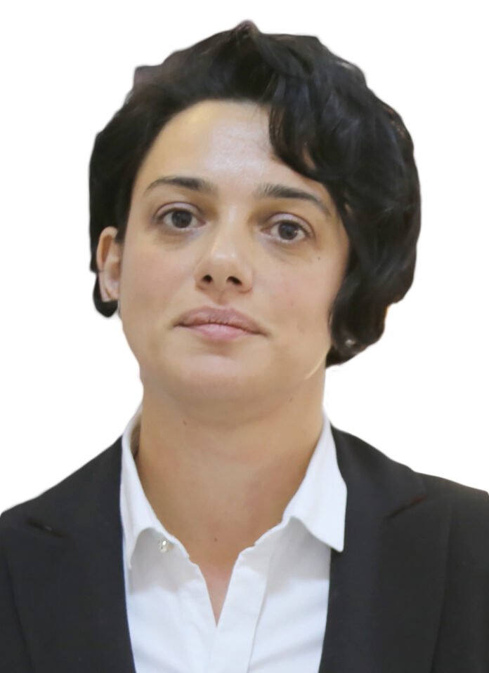 angelica-fador-alb