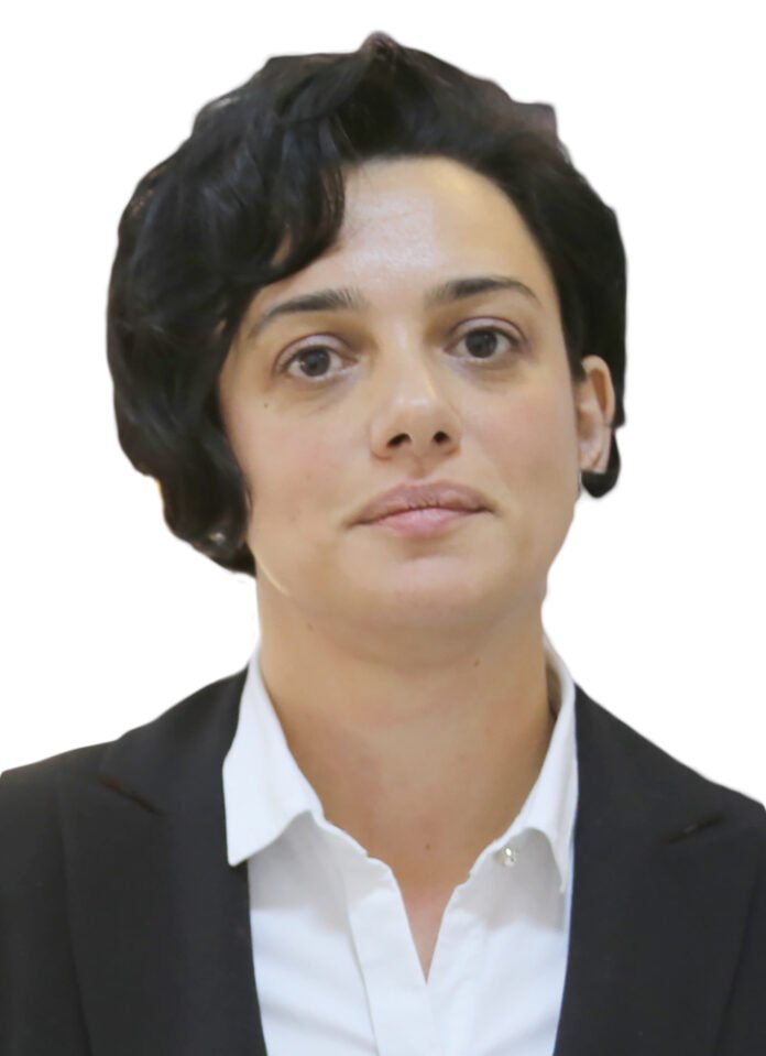 angelica-fador-alb