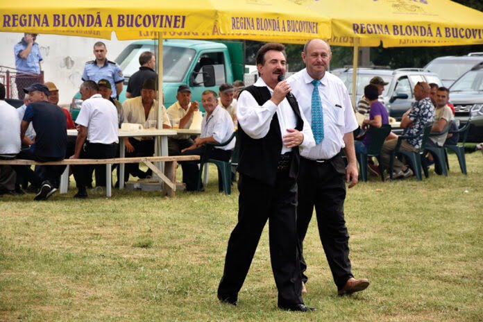 andriciuc-mitu-stoian-iarba