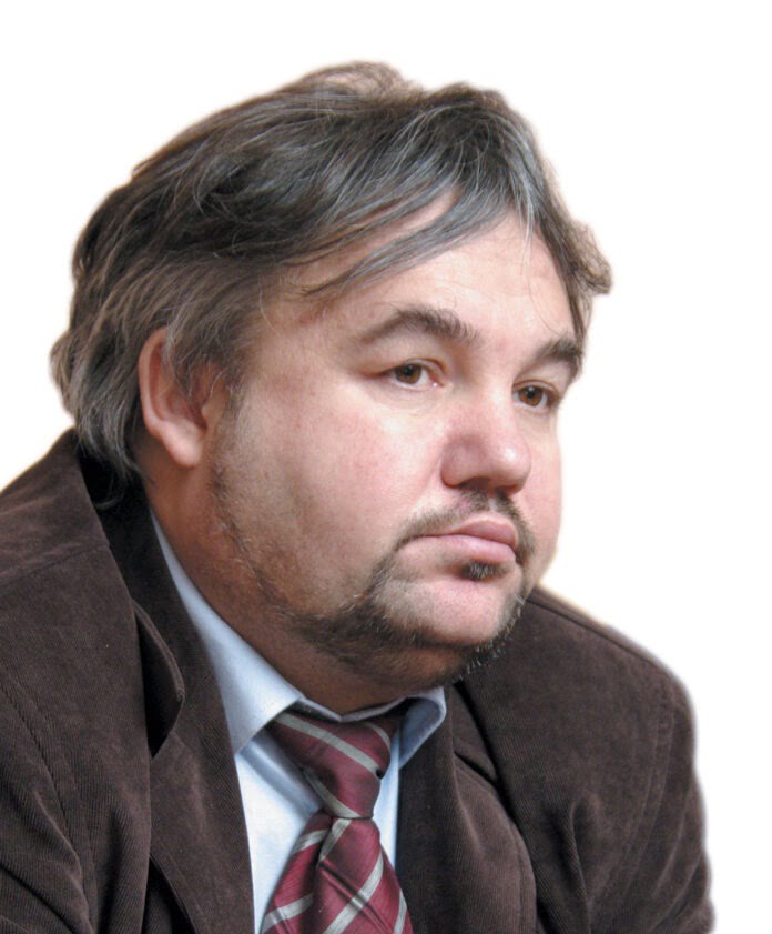 Hrenciuc-alb