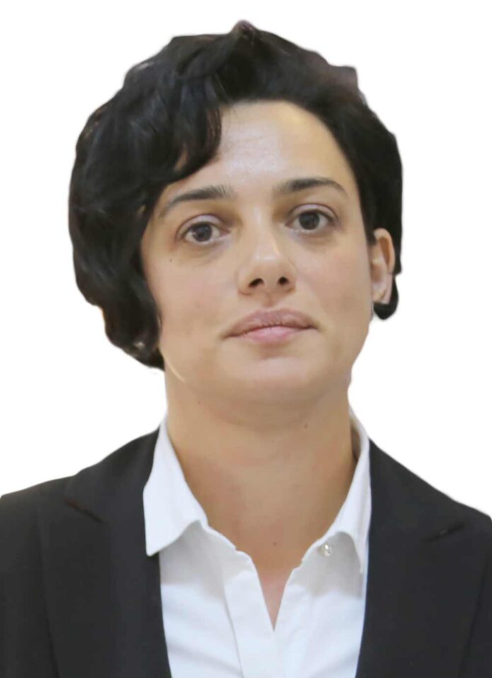 angelica-fador-alb