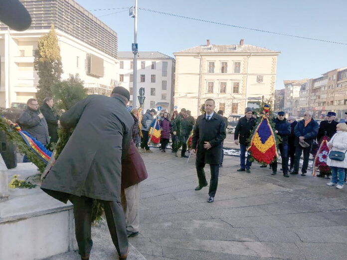 moldovan-coroane-eminescu