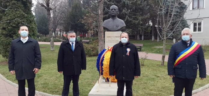flutur lungu statuie flondor
