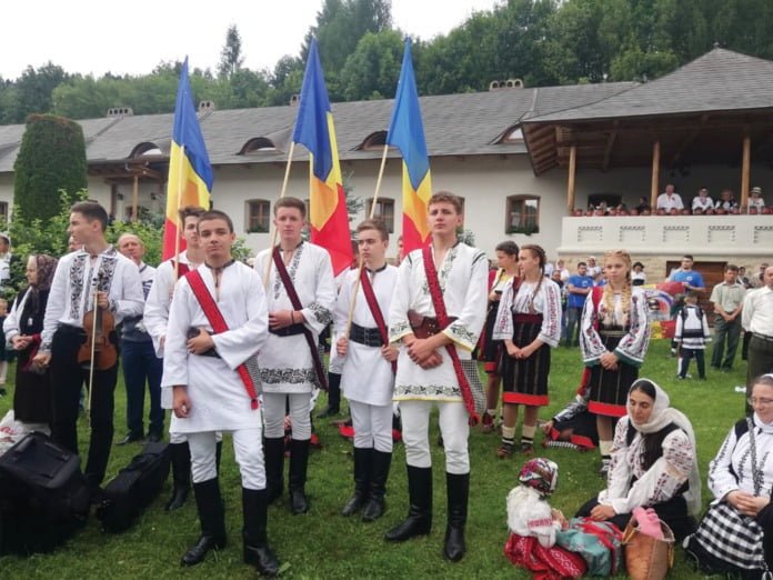 putna-tineri-populari