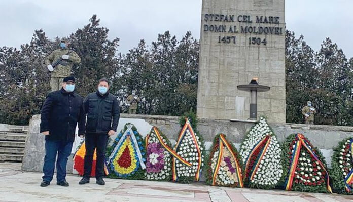 ursu-bradatan-statuie-stefa