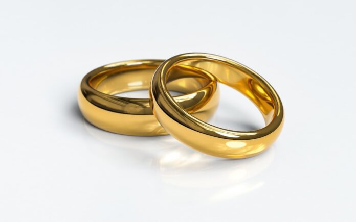wedding-rings-gb2f3cb8e7_1280