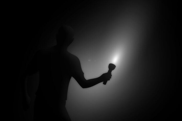 flashlight-g6f09416e9_1280