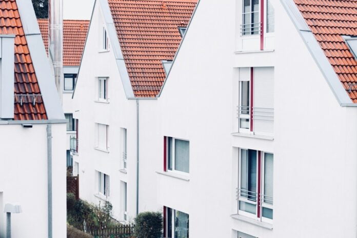 pexels-felix-lauster-987550