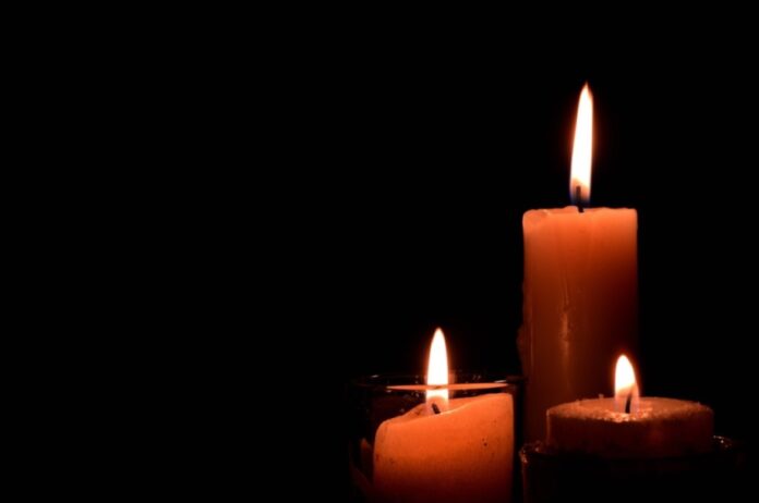 candle-g04d2ce114_1280