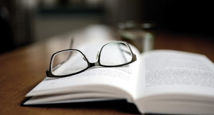 book-gcaf3f290a_1280