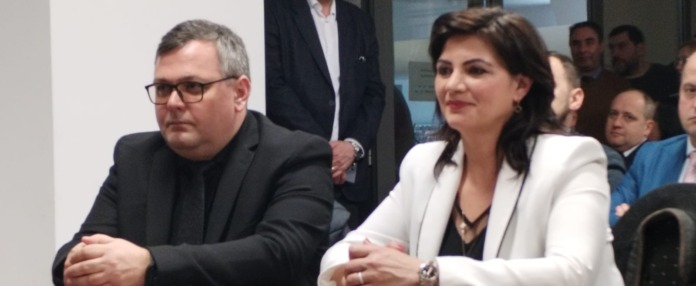 andronachi larisa robu
