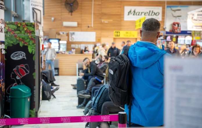 aeroport-sala-asteptare-1
