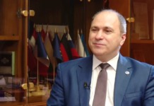 Doar unii sînt profesioniști