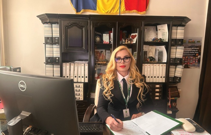 alina-cuciurean-birou