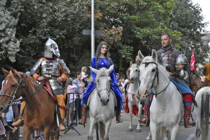 parada-cavaleri-domnita