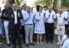 Palmele sînt pentru aplauze